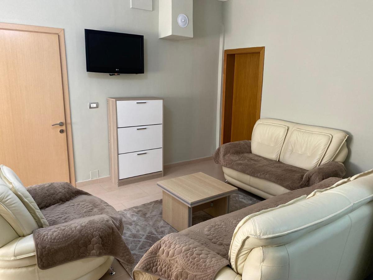 Cozy Guesthome Korça Exteriör bild